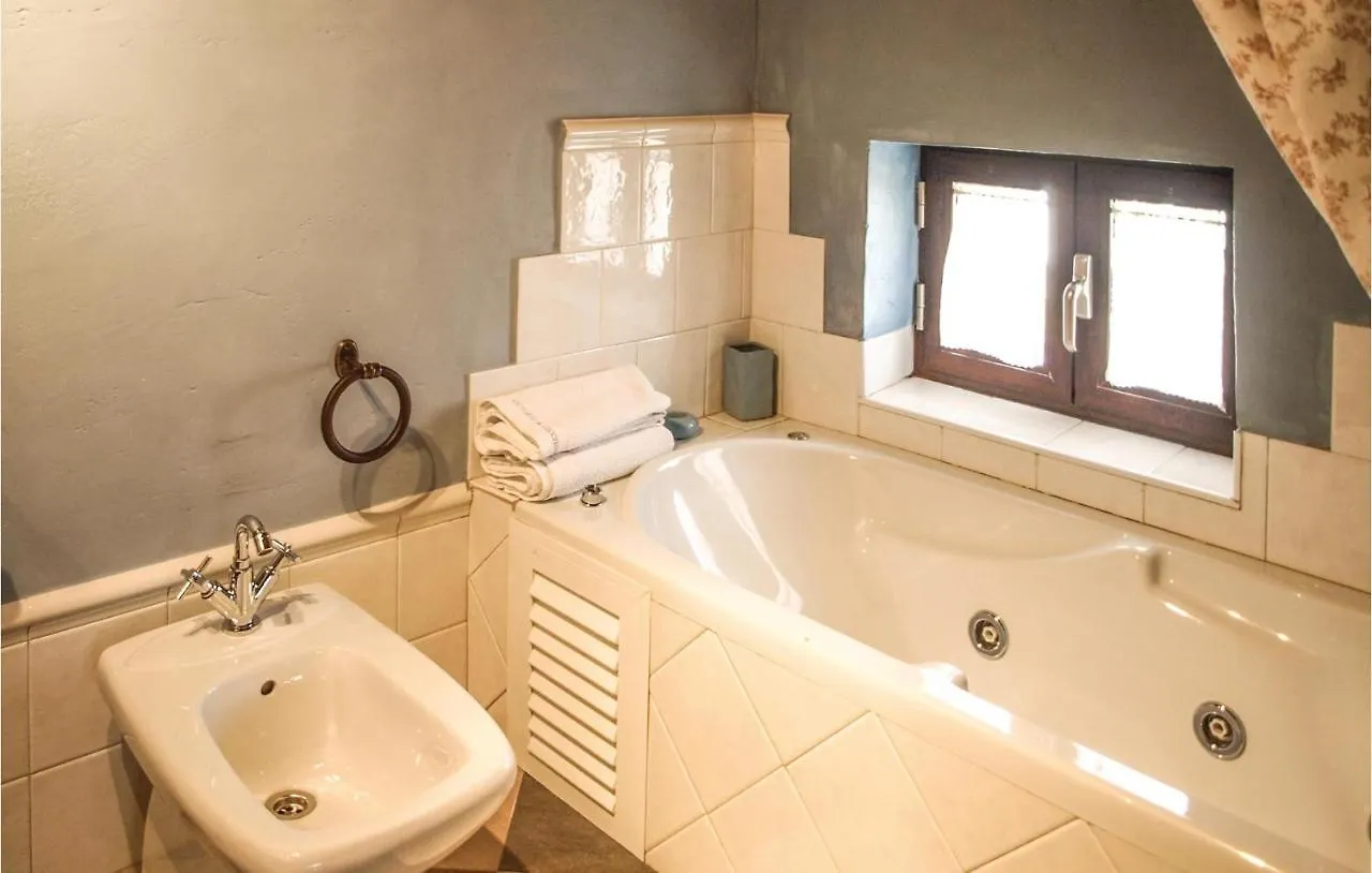 Cozy Home In Villanueva Del Duque With Kitchen