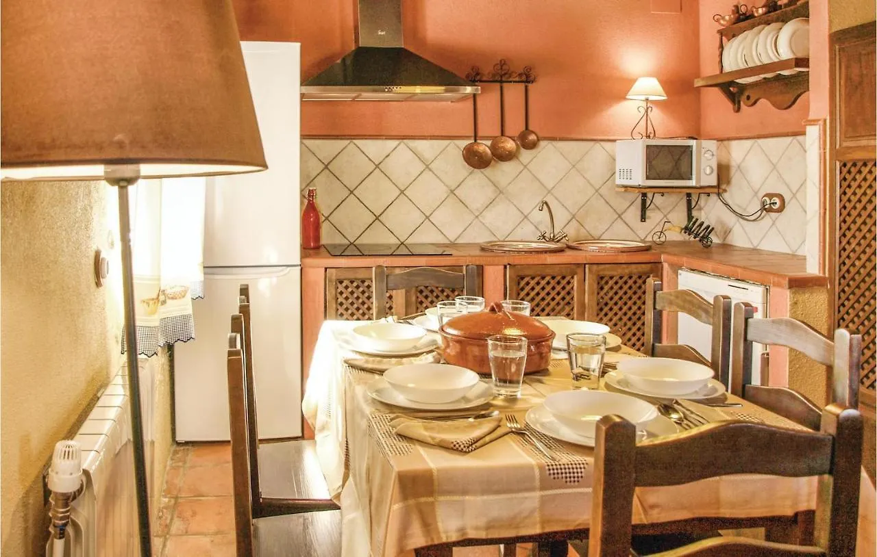 Cozy Home In Villanueva Del Duque With Kitchen 0*,  Spain